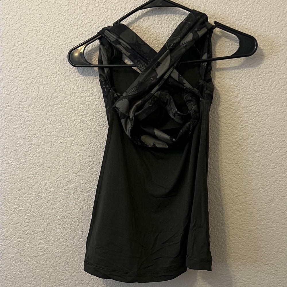 Lululemon Athletica Black and Olive Green Butterfly Tank Top